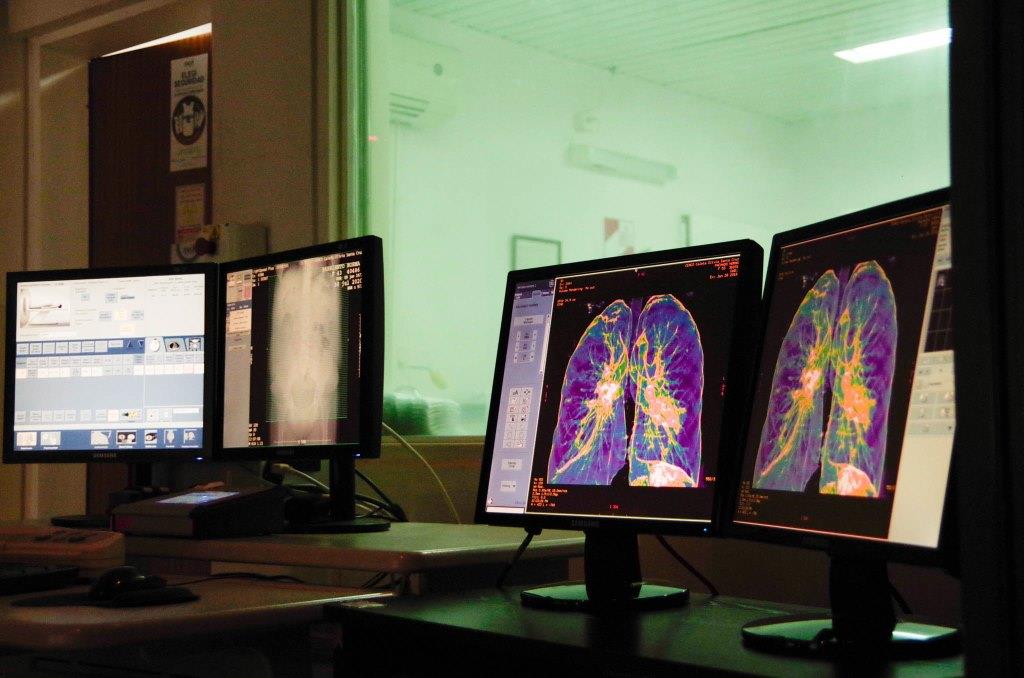 Sistema de software y visualizador de imágenes médicas en equipos de computación